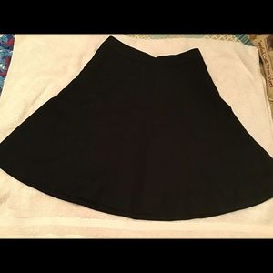 H&M Black Skirt Sz 2 Fully Lined